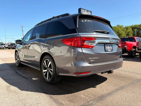 Used 2018 Honda Odyssey Elite image 5