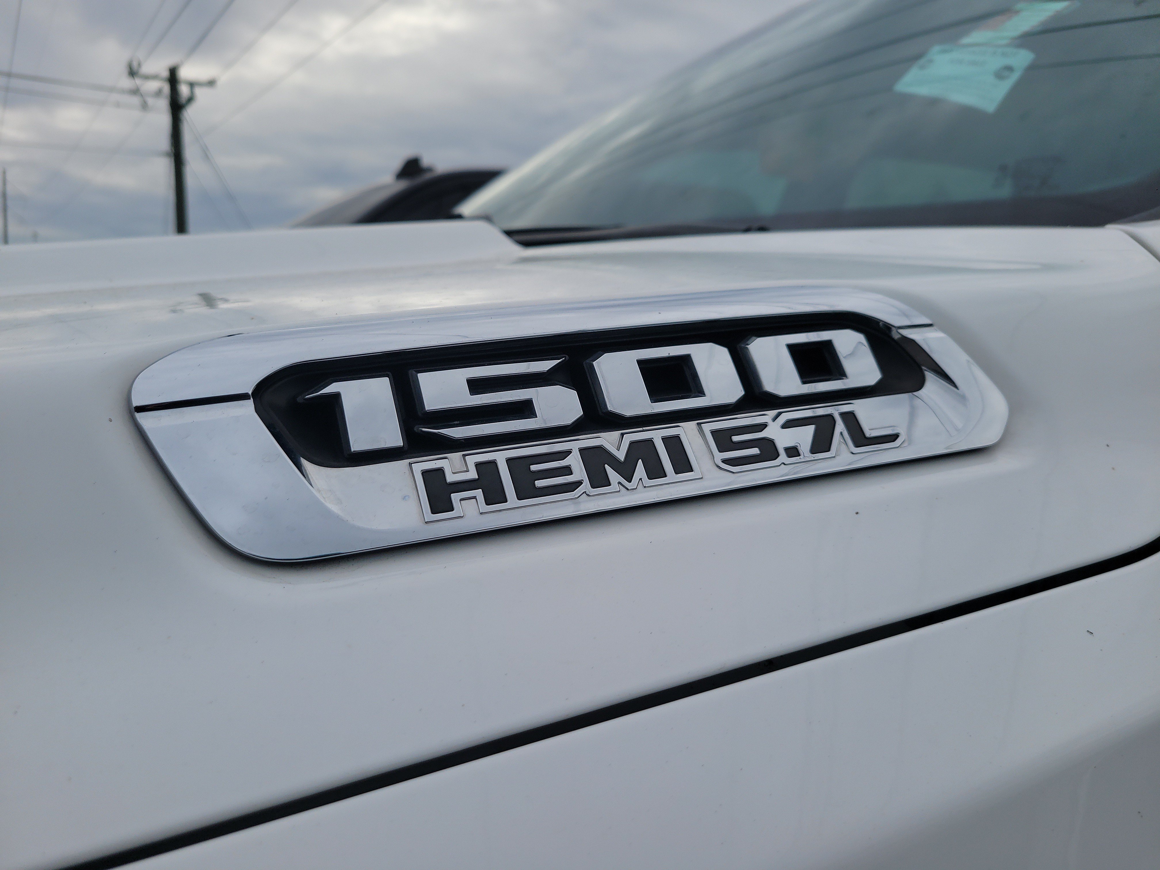 Used 2022 RAM 1500 Limited w/ Body Color Bumper Group AWD/4WD image 9