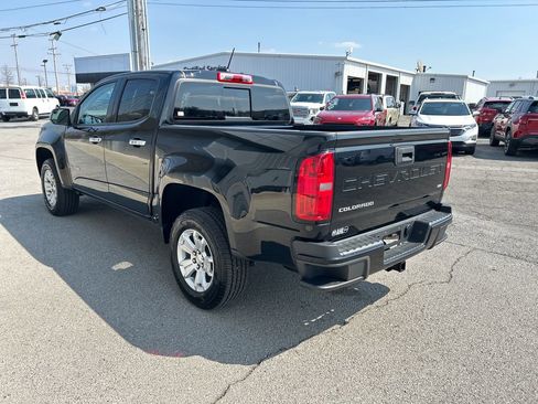 Used 2022 Chevrolet Colorado LT w/ LT Convenience Package image 5