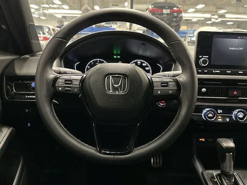 Used 2025 Honda Civic Sport image 15