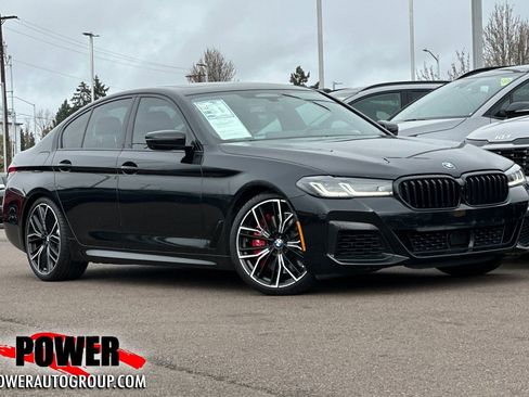 Used 2023 BMW M550i xDrive w/ Dynamic Handling Package image 1