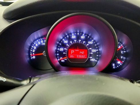 Used 2017 Kia Soul FWD image 14