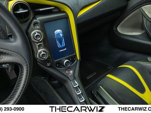 Used 2018 McLaren 720S Performance RWD image 52