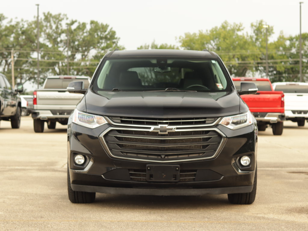 Used 2020 Chevrolet Traverse Premier w/ Redline Edition FWD image 2