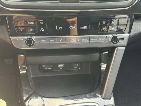Used 2024 Kia Seltos S AWD/4WD image 27
