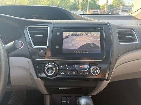 Used 2015 Honda Civic EX image 9