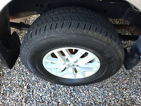 Used 2019 Nissan Frontier SV image 37