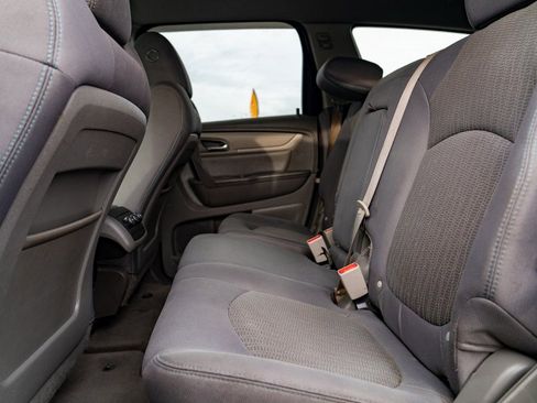 Used 2014 Chevrolet Traverse LS image 15