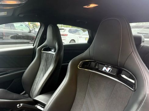 Used 2023 Hyundai Elantra N image 9
