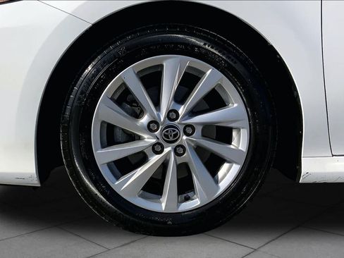Used 2023 Toyota Camry LE FWD image 11