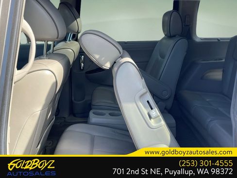 Used 2011 Nissan Quest LE image 26