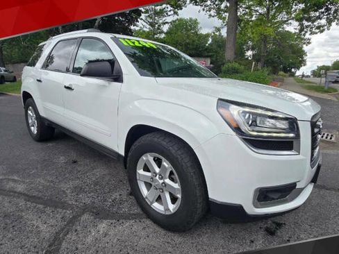 Used 2016 GMC Acadia SLE image 1