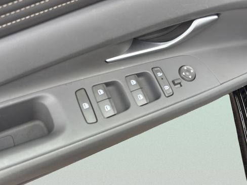 Certified 2025 Hyundai Elantra Sport FWD image 11