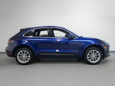 Used 2025 Porsche Macan image 13