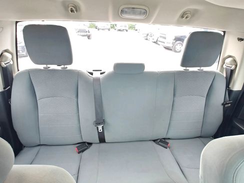 Used 2015 RAM 1500 Express AWD/4WD image 25
