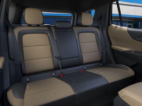 New 2026 Chevrolet Equinox ACTIV w/ Convenience Package III image 17