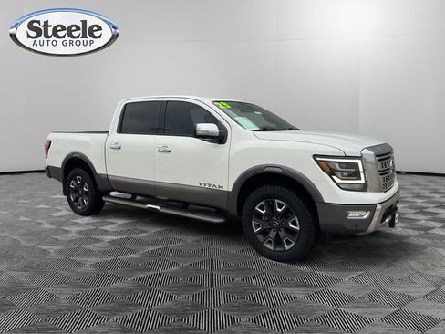 Used 2023 Nissan Titan Platinum Reserve w/ Moonroof Package image 7
