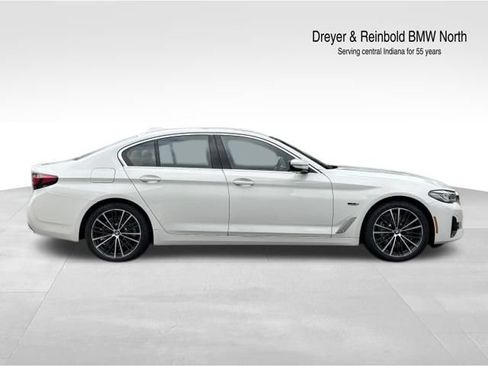 Used 2023 BMW 530e w/ Premium Package RWD image 8