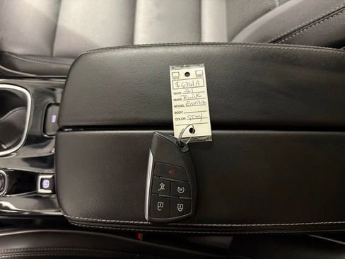 Used 2021 Buick Envision Essence FWD image 23