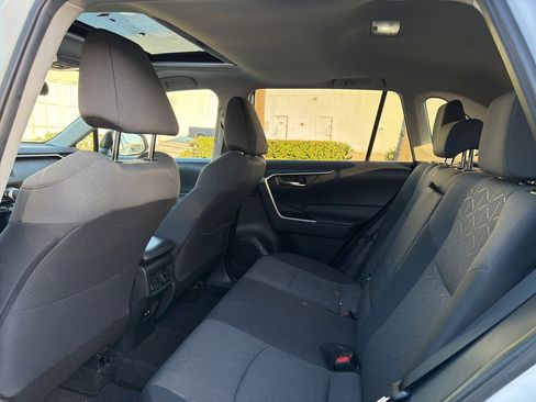 Used 2021 Toyota RAV4 XLE image 11