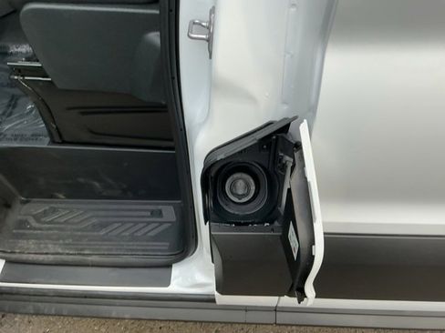 New 2026 Ford Transit 250 148 Medium Roof image 12