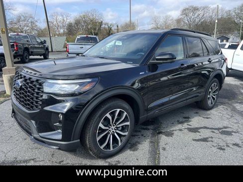 New 2026 Ford Explorer ST-Line RWD image 3