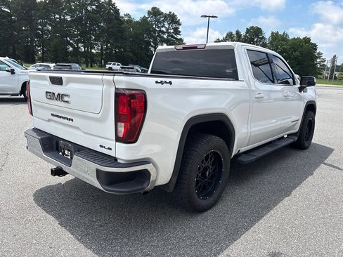 Used 2023 GMC Sierra 1500 SLE AWD/4WD image 10