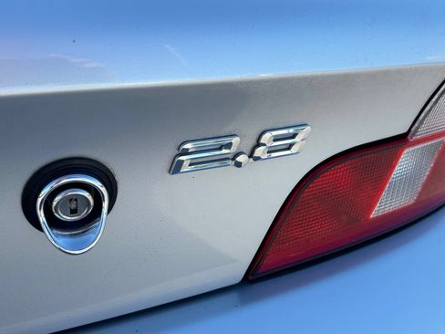 Used 2000 BMW Z3 2.8 RWD image 12
