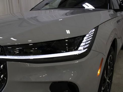 New 2026 Lincoln Nautilus Reserve AWD/4WD image 64
