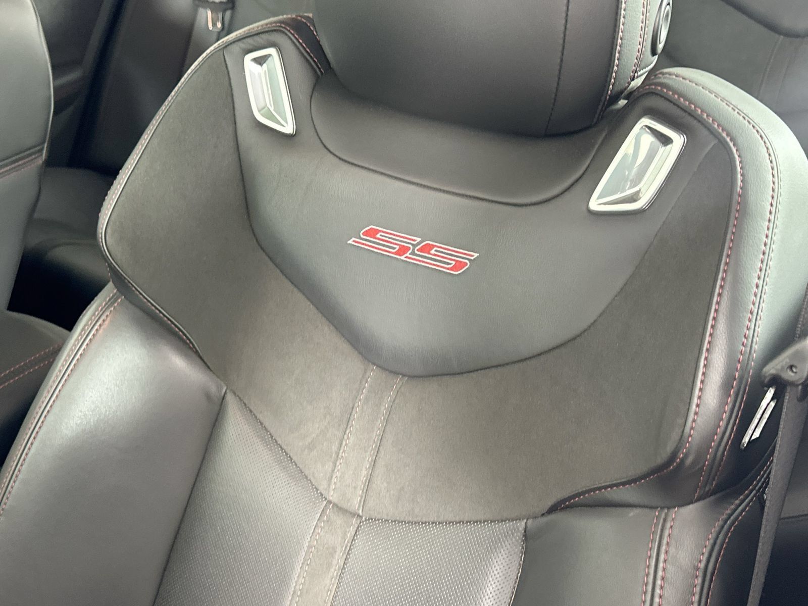Used 2017 Chevrolet SS RWD image 40