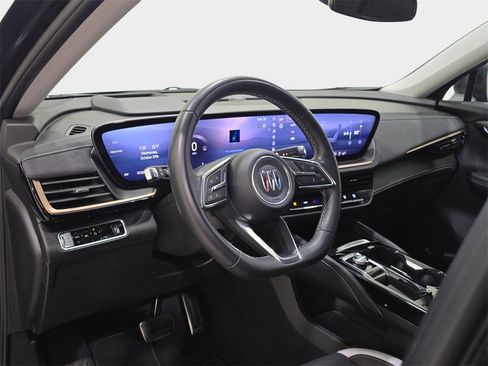 Used 2024 Buick Envision Sport Touring image 18