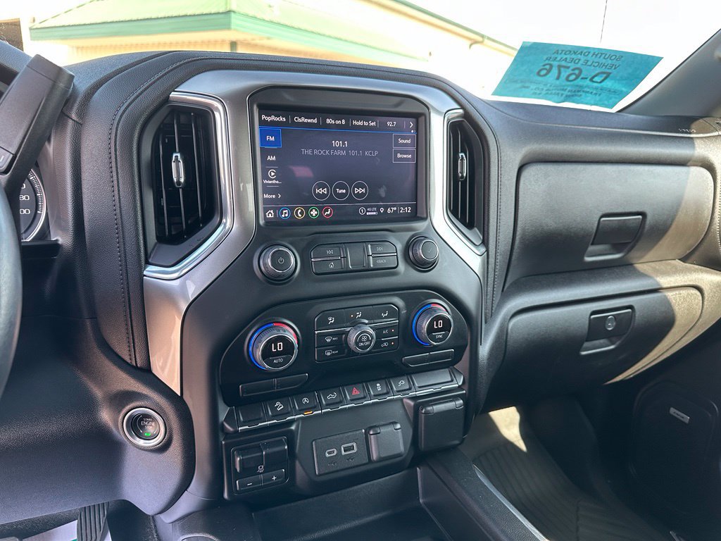 Used 2022 Chevrolet Silverado 1500 RST w/ LPO, Blackout Package AWD/4WD image 16