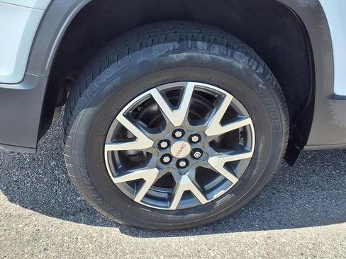 Used 2021 GMC Acadia SLE w/ Driver Convenience Package image 27