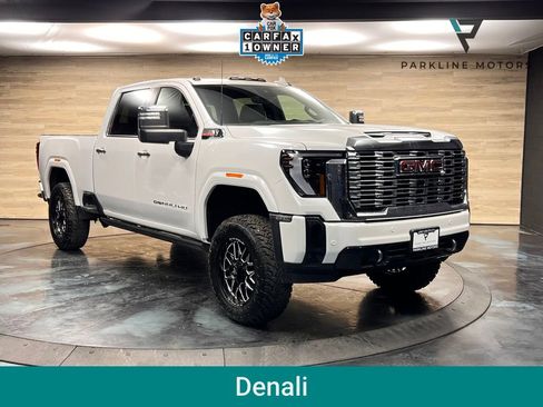 Used 2024 GMC Sierra 3500 Denali w/ Denali Reserve Package AWD/4WD image 1