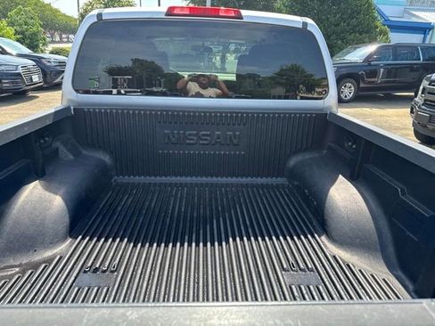 Used 2012 Nissan Frontier SV RWD image 13
