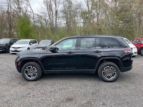Used 2022 Jeep Grand Cherokee Trailhawk AWD/4WD image 9
