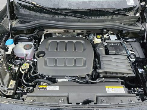 New 2026 Volkswagen Tiguan SE R-Line image 12