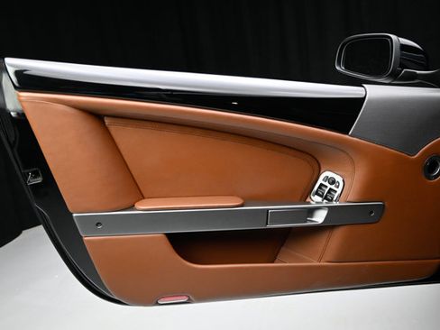 Used 2009 Aston Martin DB9 Coupe RWD image 42