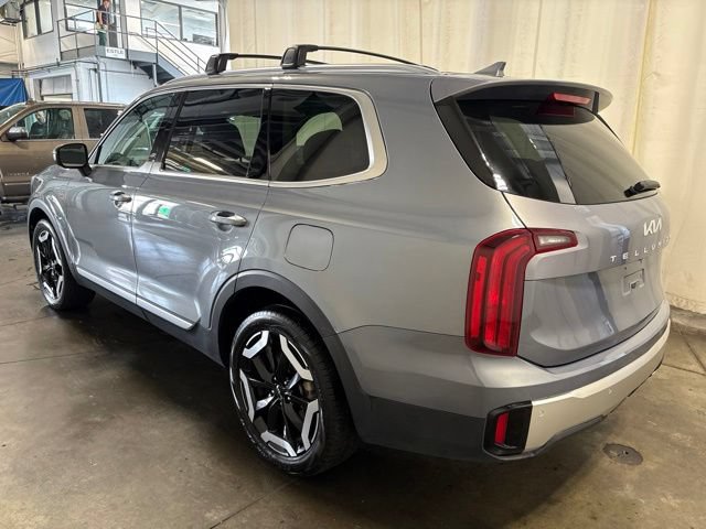Used 2025 Kia Telluride S AWD/4WD image 6