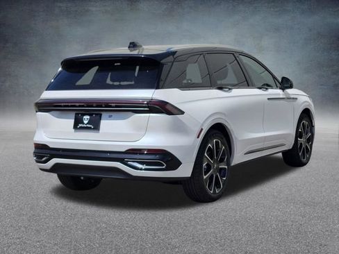 New 2026 Lincoln Nautilus Reserve AWD/4WD image 7