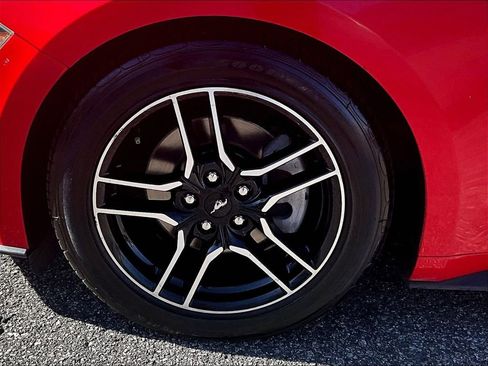 Used 2020 Ford Mustang Premium image 10