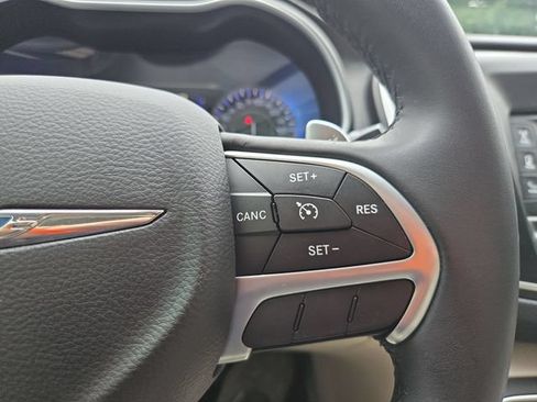 Used 2016 Chrysler 200 Limited w/ Convenience Group FWD image 26