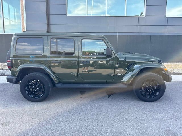 Used 2023 Jeep Wrangler Unlimited Sahara w/ Cold Weather Group AWD/4WD image 2