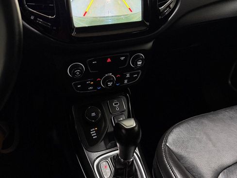 Used 2018 Jeep Compass Limited AWD/4WD image 13