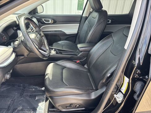 Used 2022 Jeep Compass Limited AWD/4WD image 11