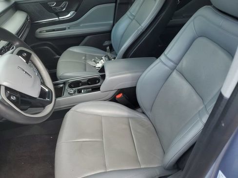 Used 2022 Lincoln Corsair Reserve w/ Elements Package FWD image 17