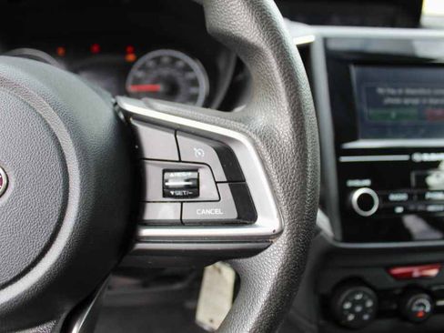 Used 2018 Subaru Crosstrek 2.0i AWD/4WD image 17