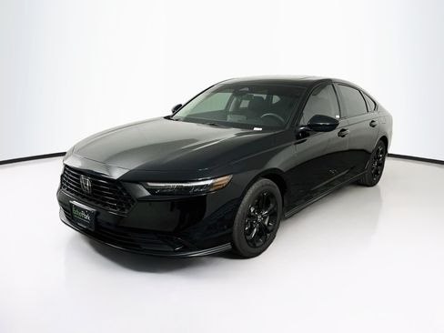Used 2025 Honda Accord SE image 3