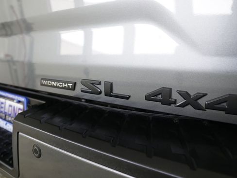 Used 2018 Nissan Titan SL w/ Midnight Edition image 15