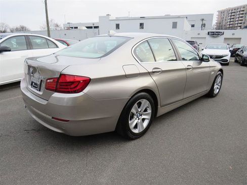 Used 2012 BMW 528i 528i image 4